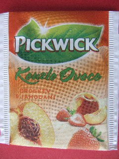 021 Kouzlo Ovoce Broskev s jahodami